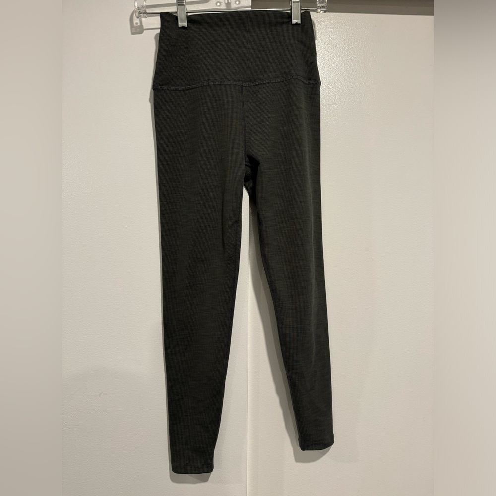 Beyond Yoga Grey Yoga pants size medium